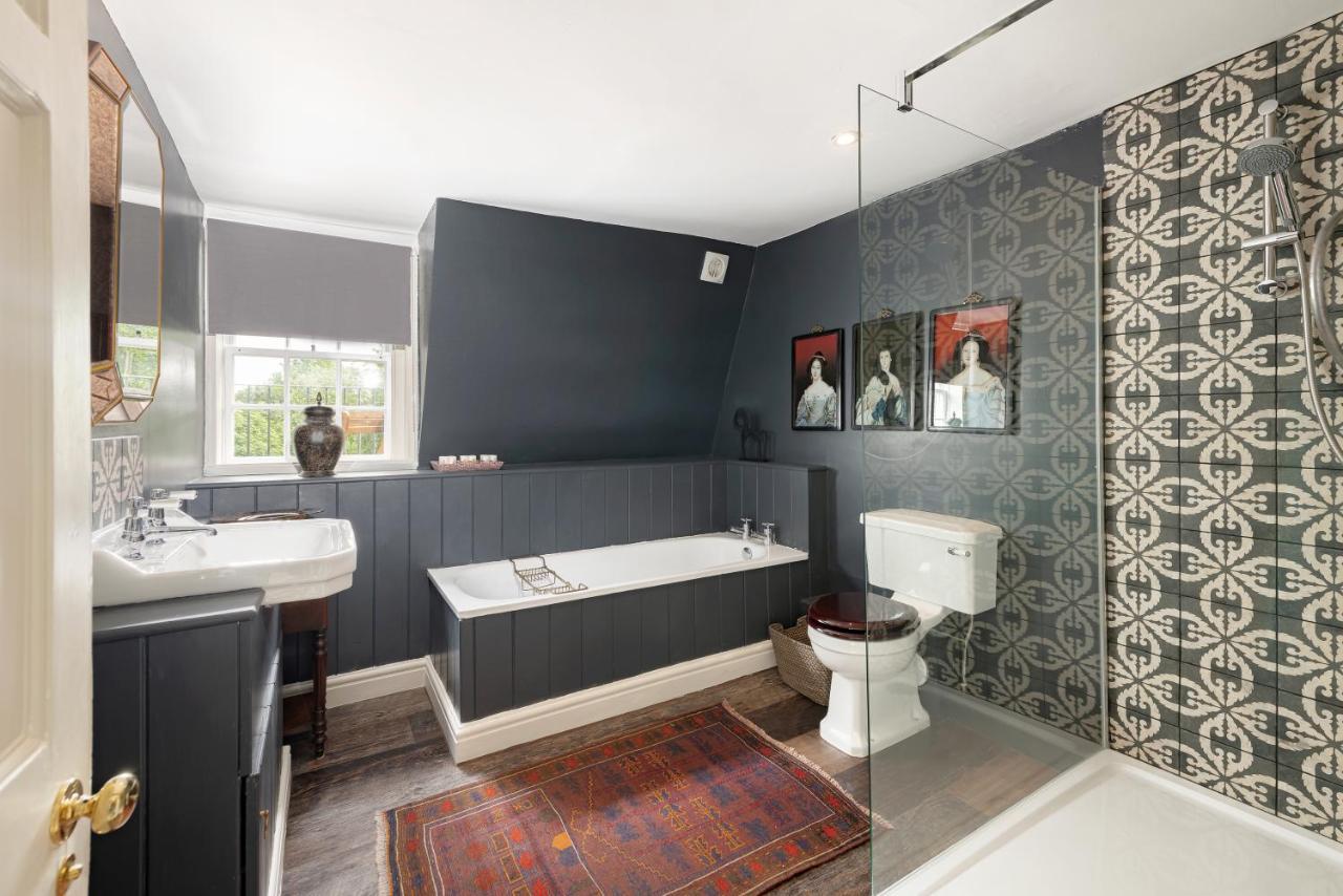 Central Apartment With Private Parking Μπαθ Εξωτερικό φωτογραφία